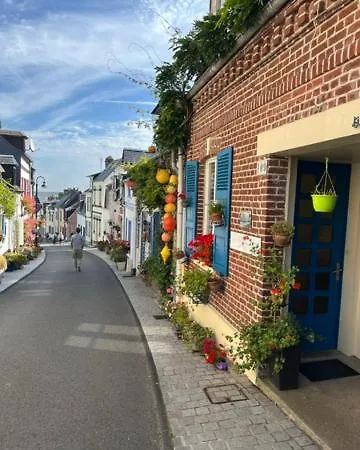 La Maison Bleue